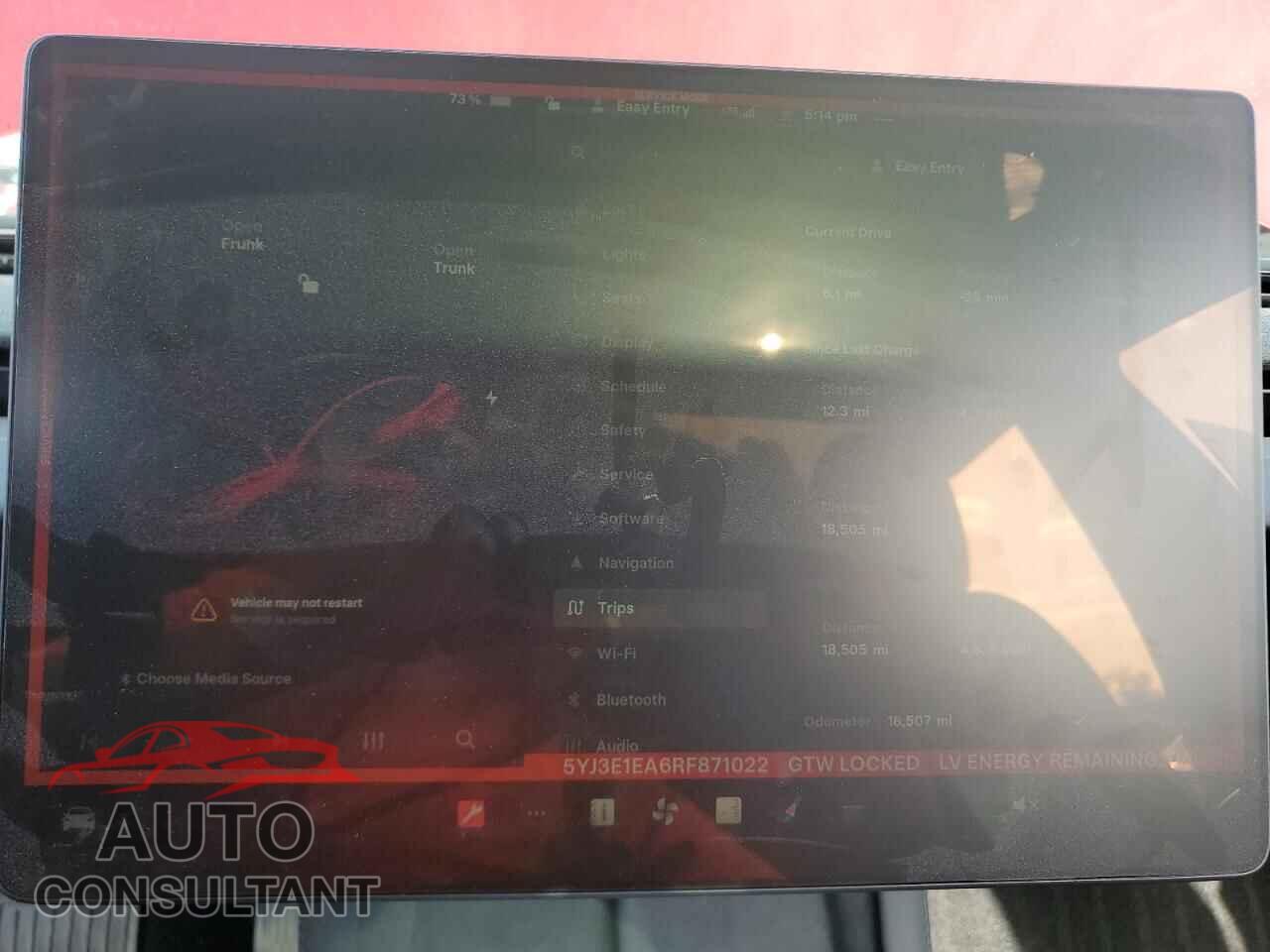 TESLA MODEL 3 2024 - 5YJ3E1EA6RF871022