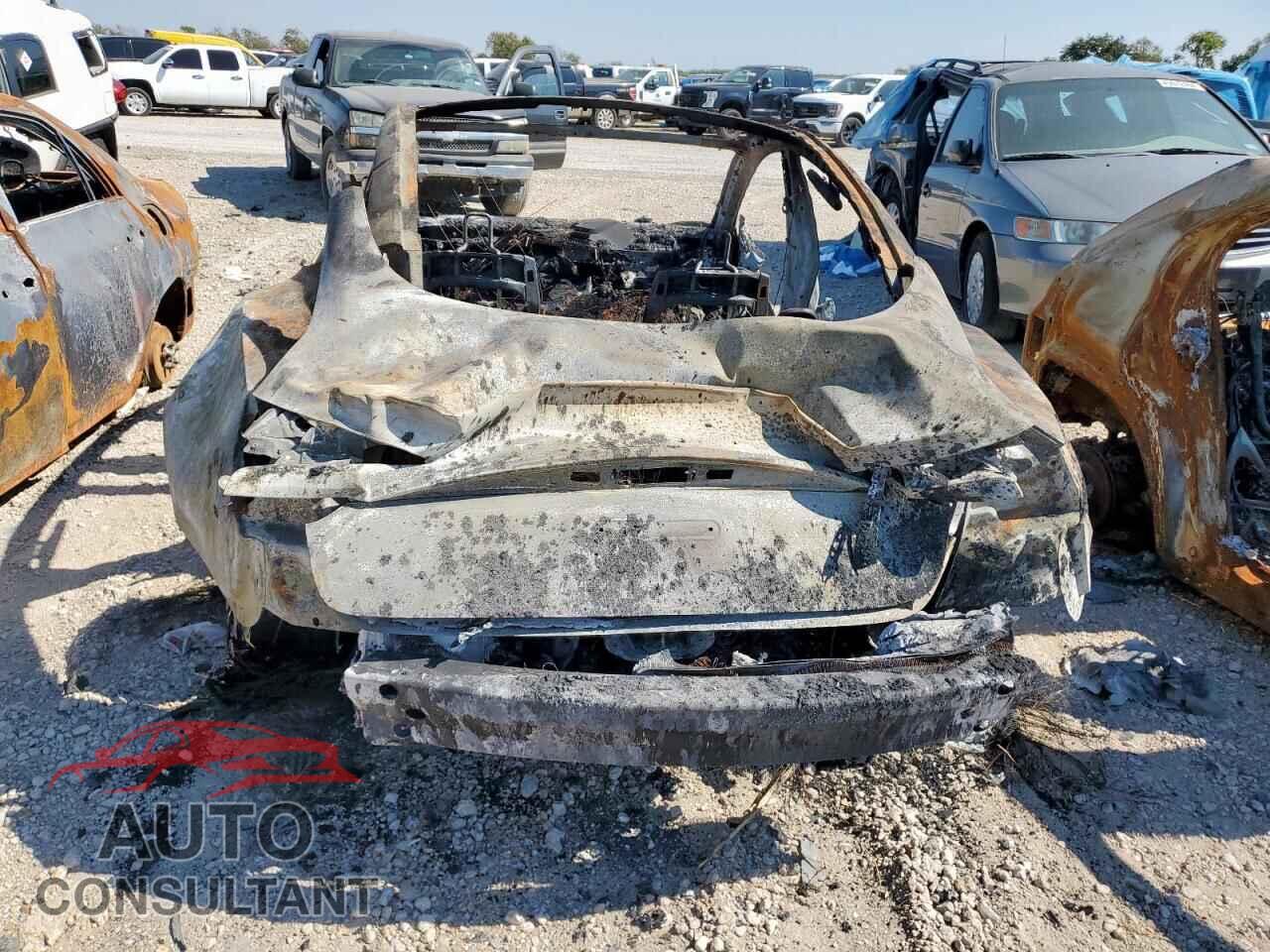 TESLA MODEL 3 2024 - 5YJ3E1EA1RF862020