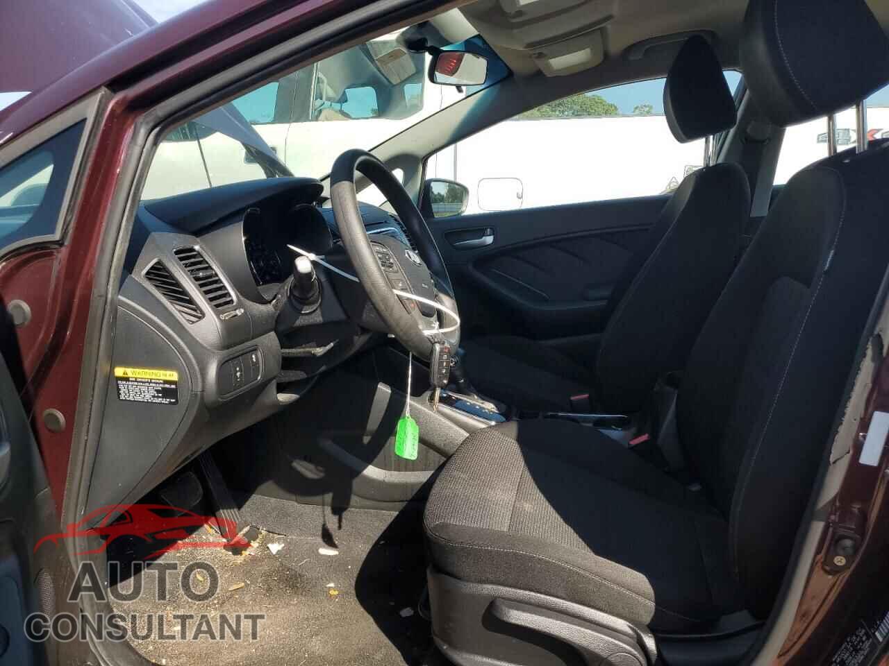 KIA FORTE 2018 - 3KPFK4A71JE266319