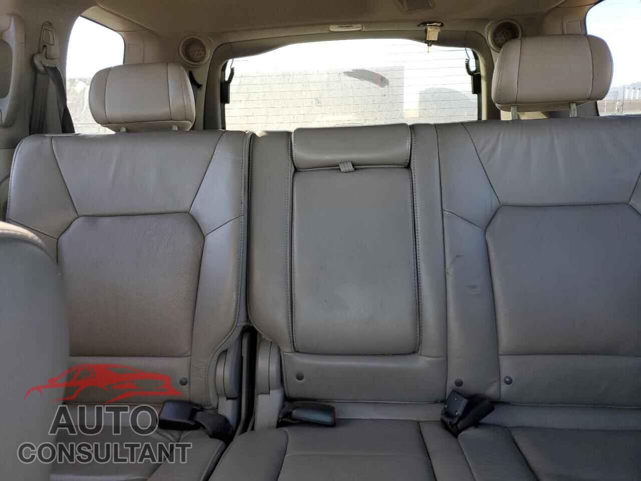 HONDA PILOT 2009 - 5FNYF48679B046408