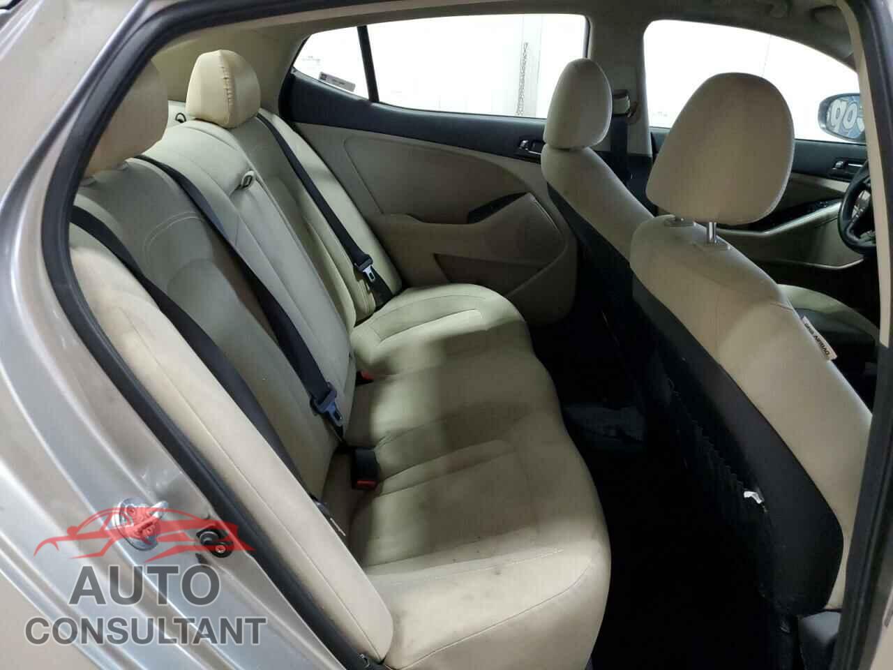 KIA OPTIMA 2011 - KNAGM4A75B5128047