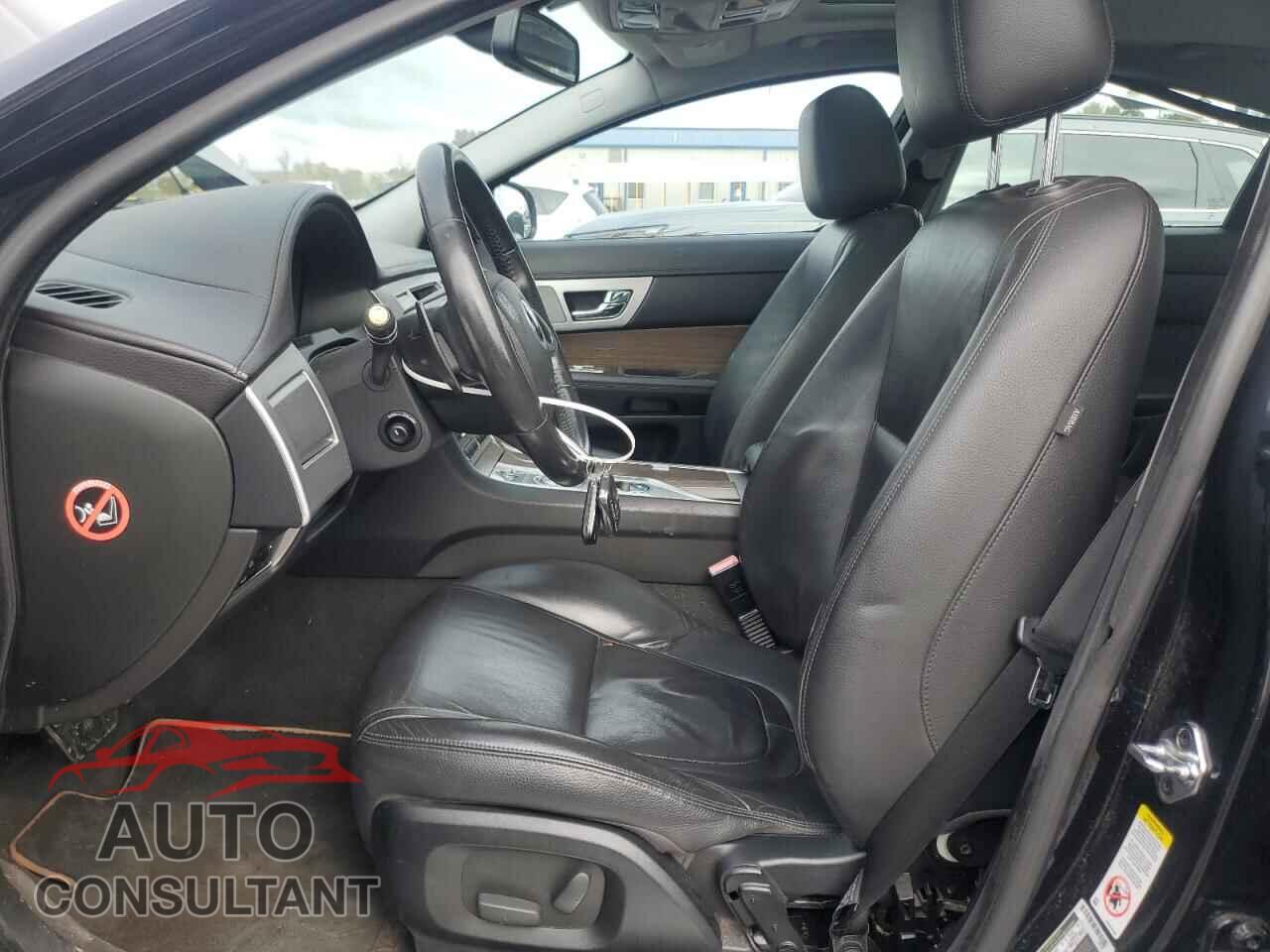 JAGUAR XF 2014 - SAJWJ0EF1E8U14032