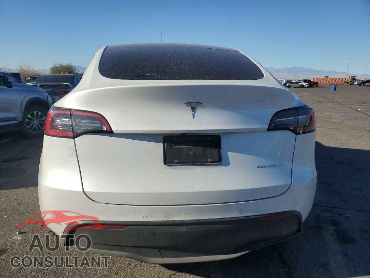 TESLA MODEL Y 2021 - 5YJYGDEE9MF214406