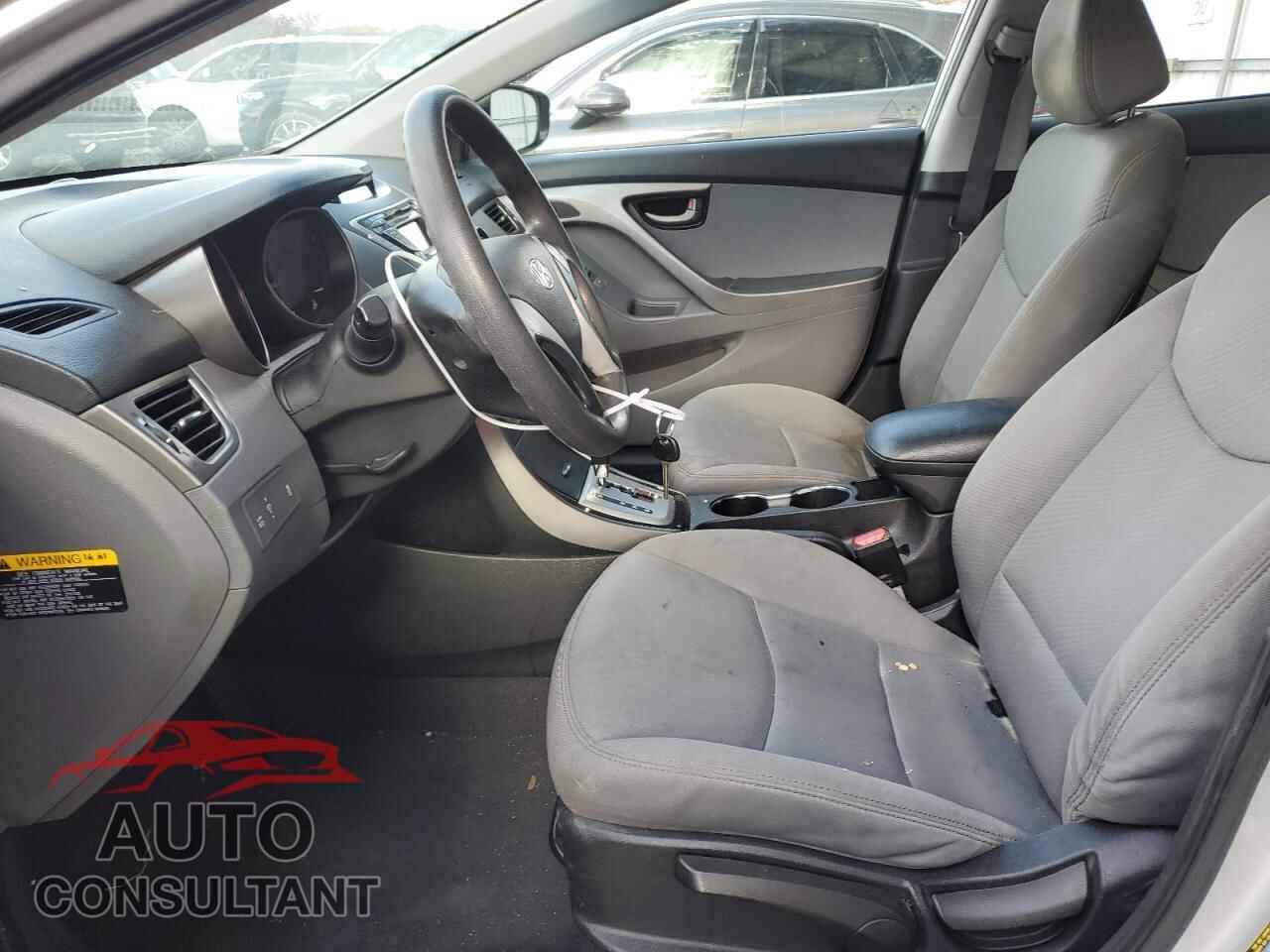 HYUNDAI ELANTRA 2012 - 5NPDH4AE1CH068312