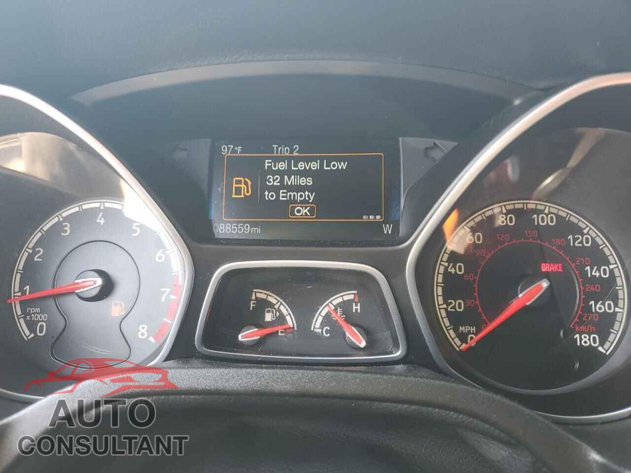 FORD FOCUS 2017 - 1FADP3L90HL262450