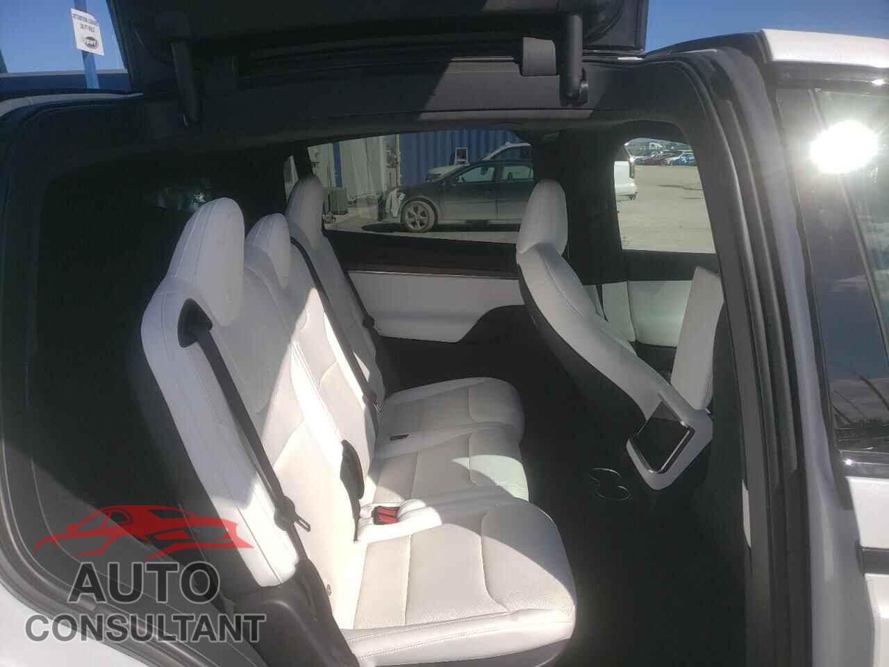 TESLA MODEL X 2022 - 7SAXCDE54NF364774