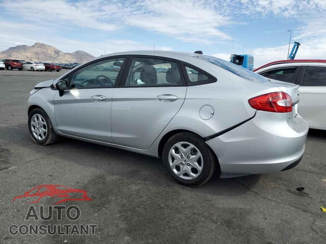 FORD FIESTA 2013 - 3FADP4BJ2DM137007