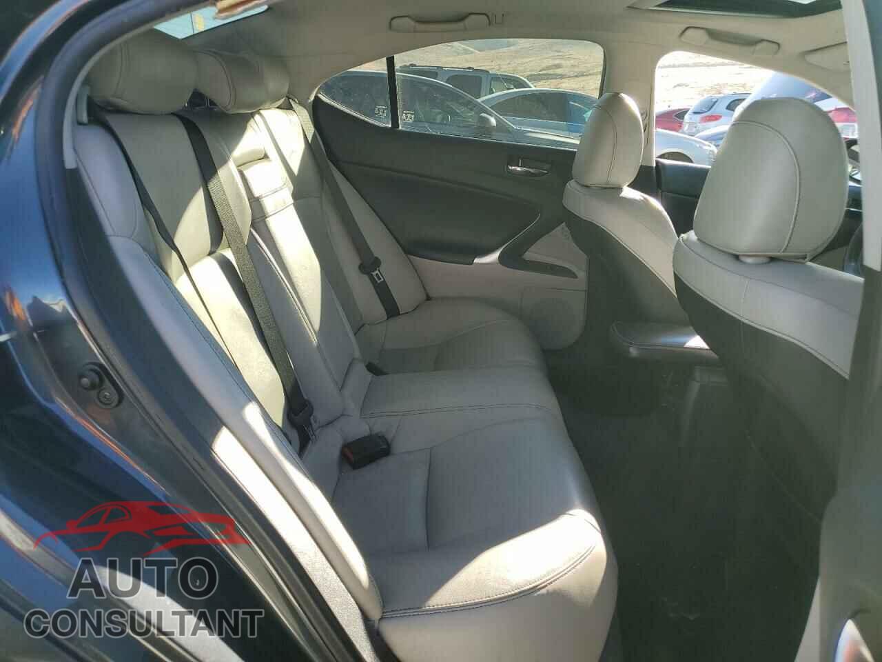 LEXUS IS 2010 - JTHCF5C2XA5041745
