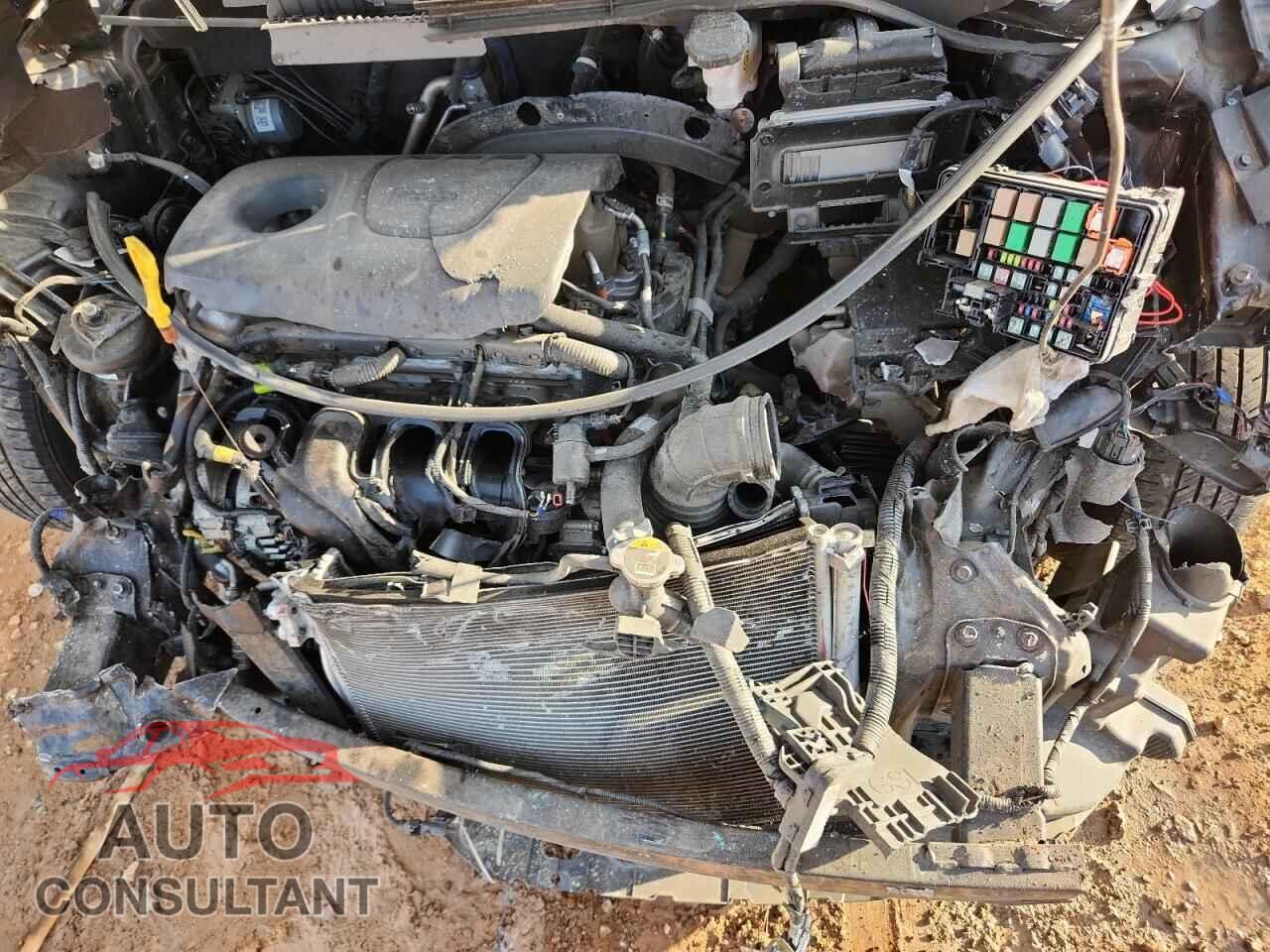 HYUNDAI ACCENT 2018 - 3KPC24A37JE025719