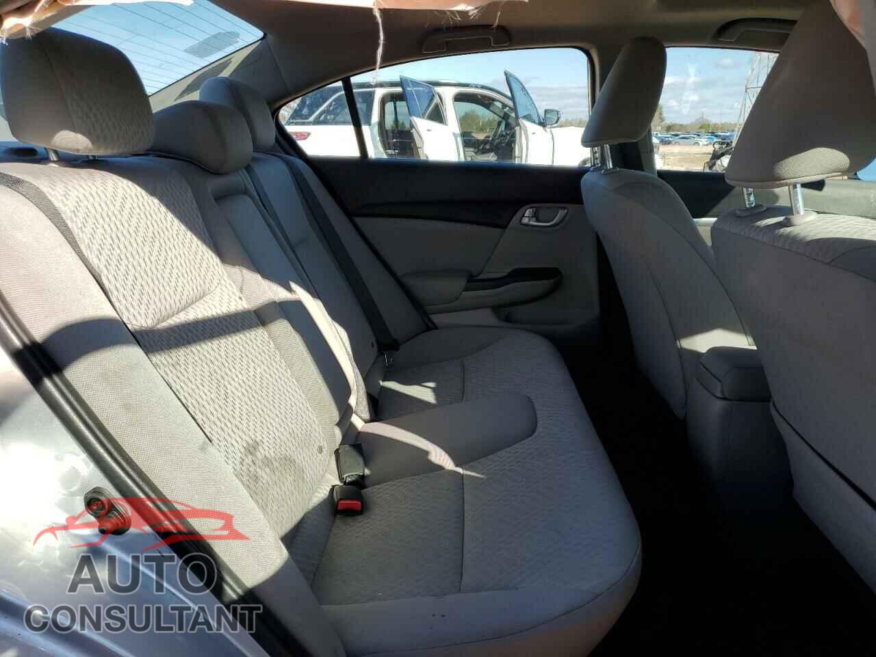 HONDA CIVIC 2015 - 19XFB2F8XFE044648