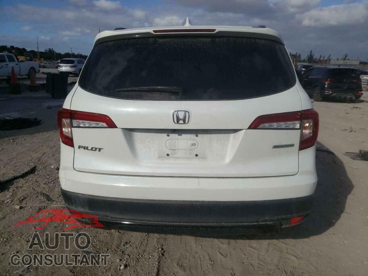 HONDA PILOT 2021 - 5FNYF5H23MB032565