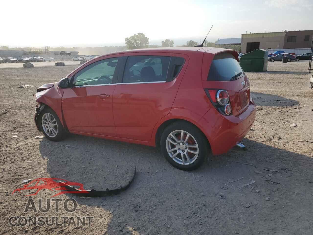 CHEVROLET SONIC 2012 - 1G1JC6SH3C4125565