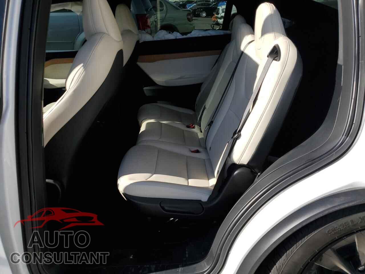 TESLA MODEL X 2020 - 5YJXCAE2XLF228938