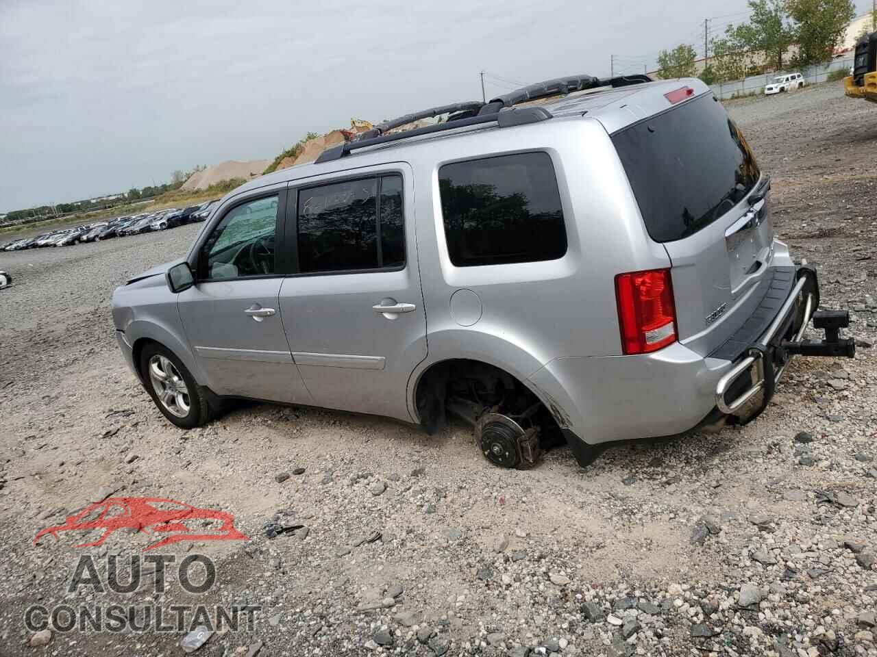HONDA PILOT 2015 - 5FNYF4H41FB042557