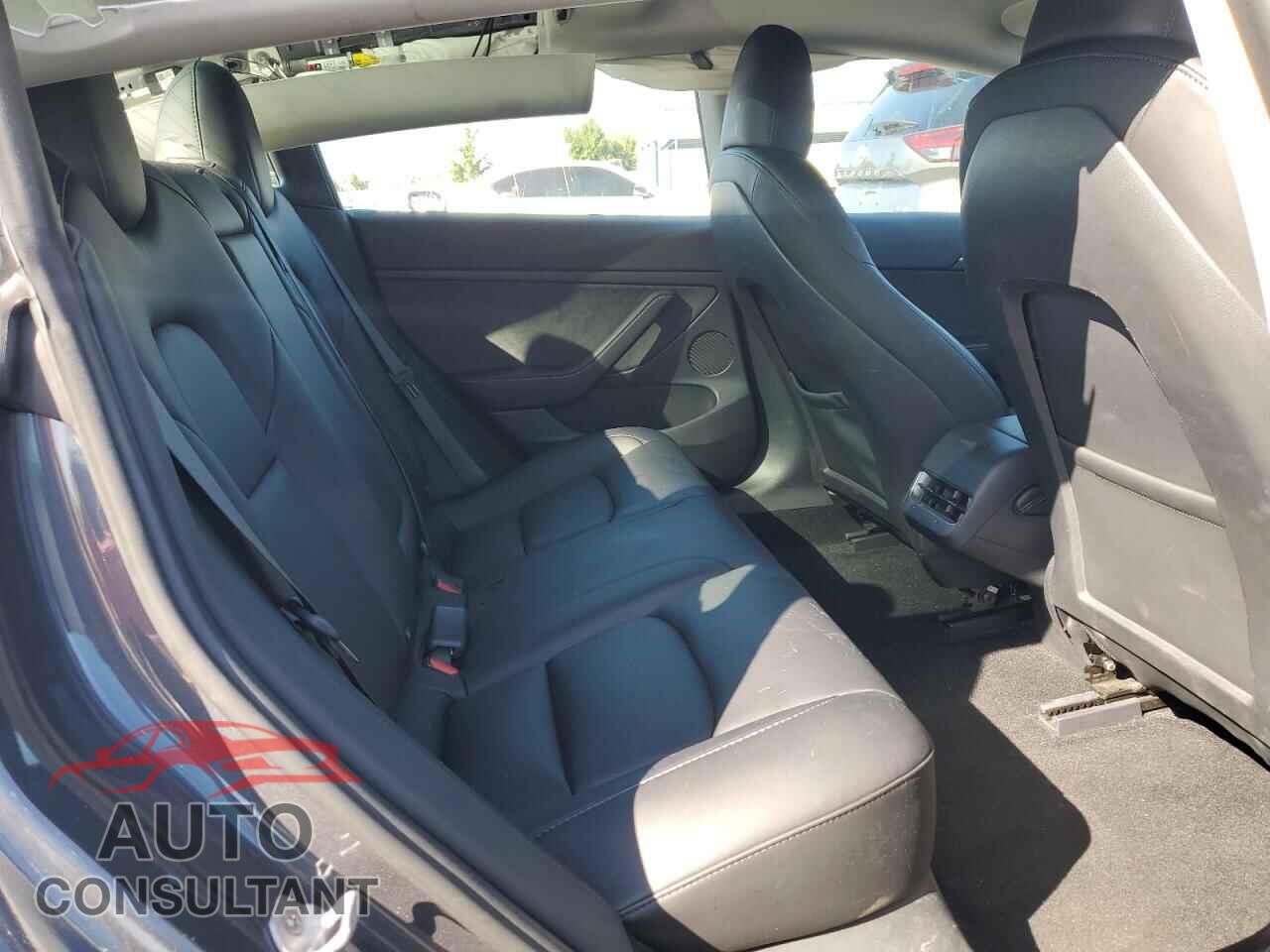 TESLA MODEL 3 2023 - 5YJ3E1EA8PF614439