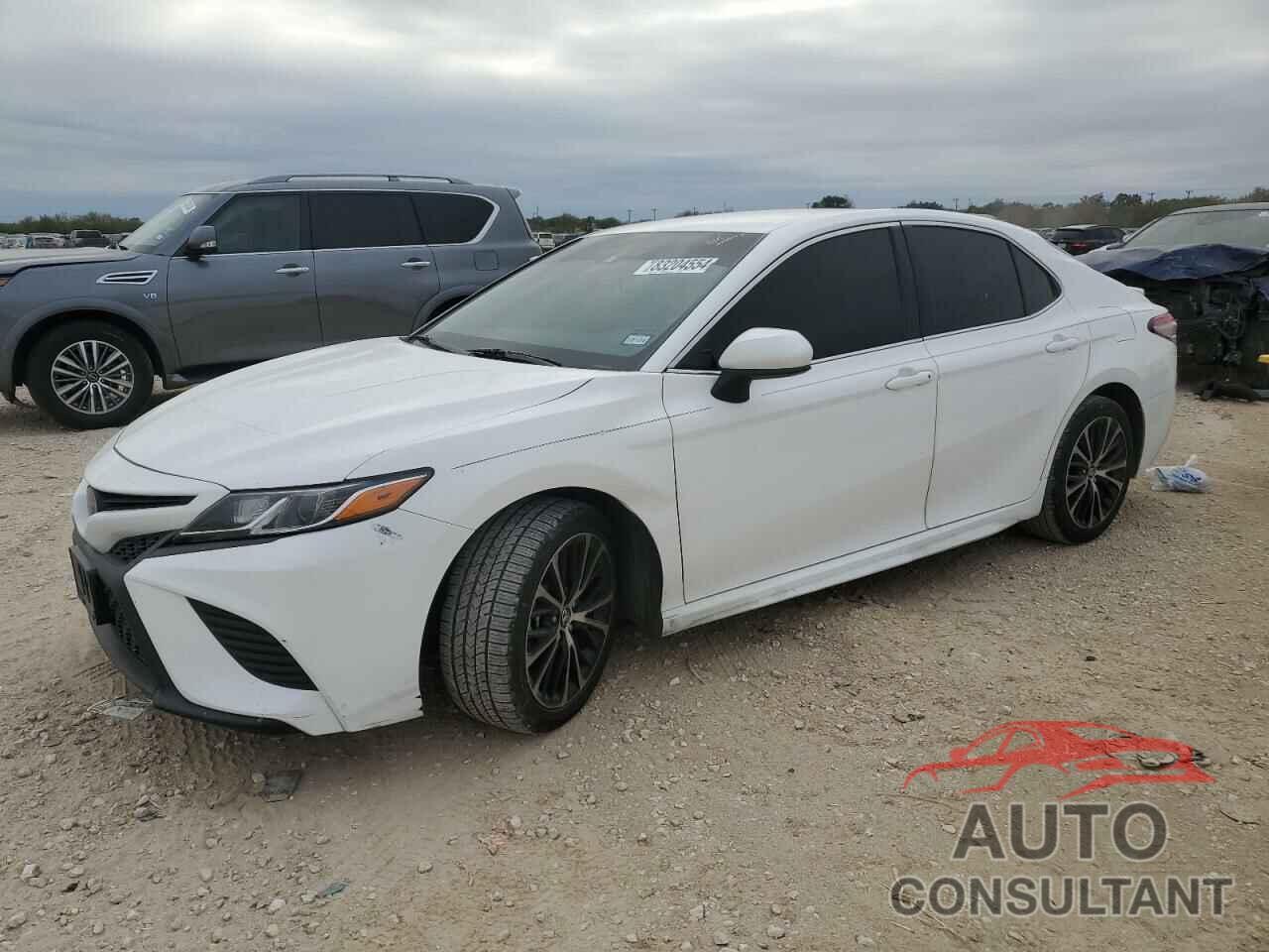 TOYOTA CAMRY 2018 - 4T1B11HK6JU153991