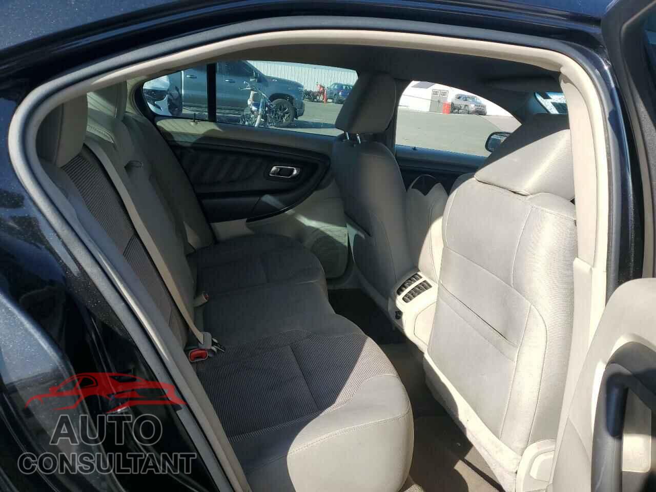 FORD TAURUS 2011 - 1FAHP2HW2BG146645