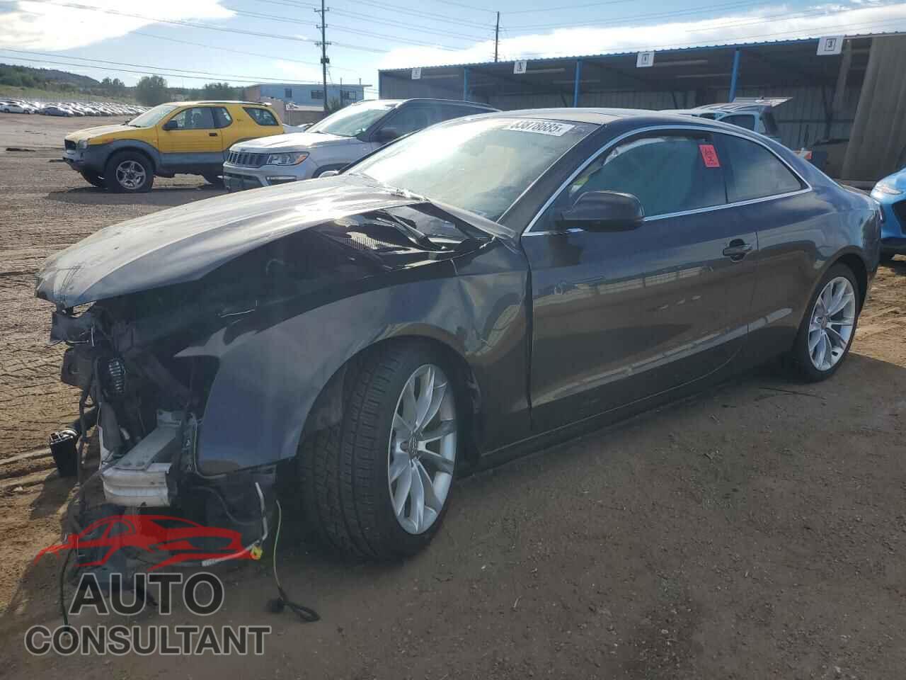 AUDI A5 2013 - WAUVFAFR3DA066524