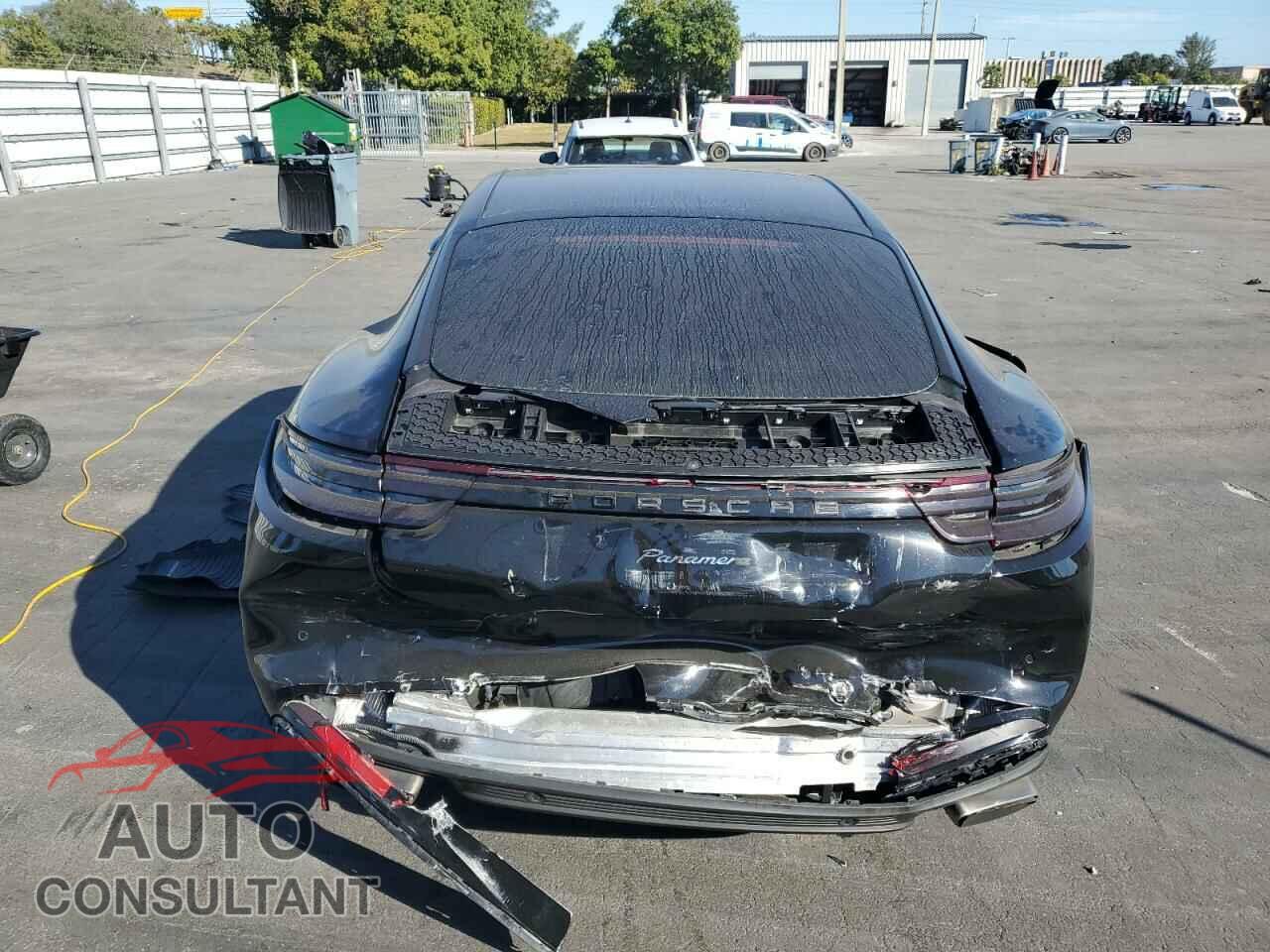 PORSCHE PANAMERA 2018 - WP0AA2A70JL111012