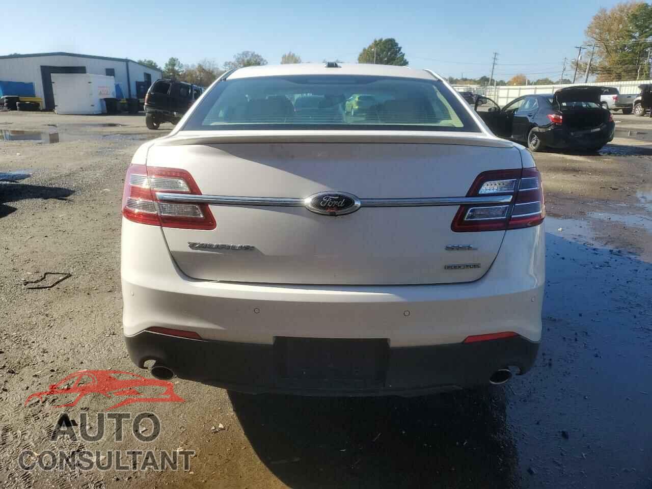 FORD TAURUS 2016 - 1FAHP2E80GG144101