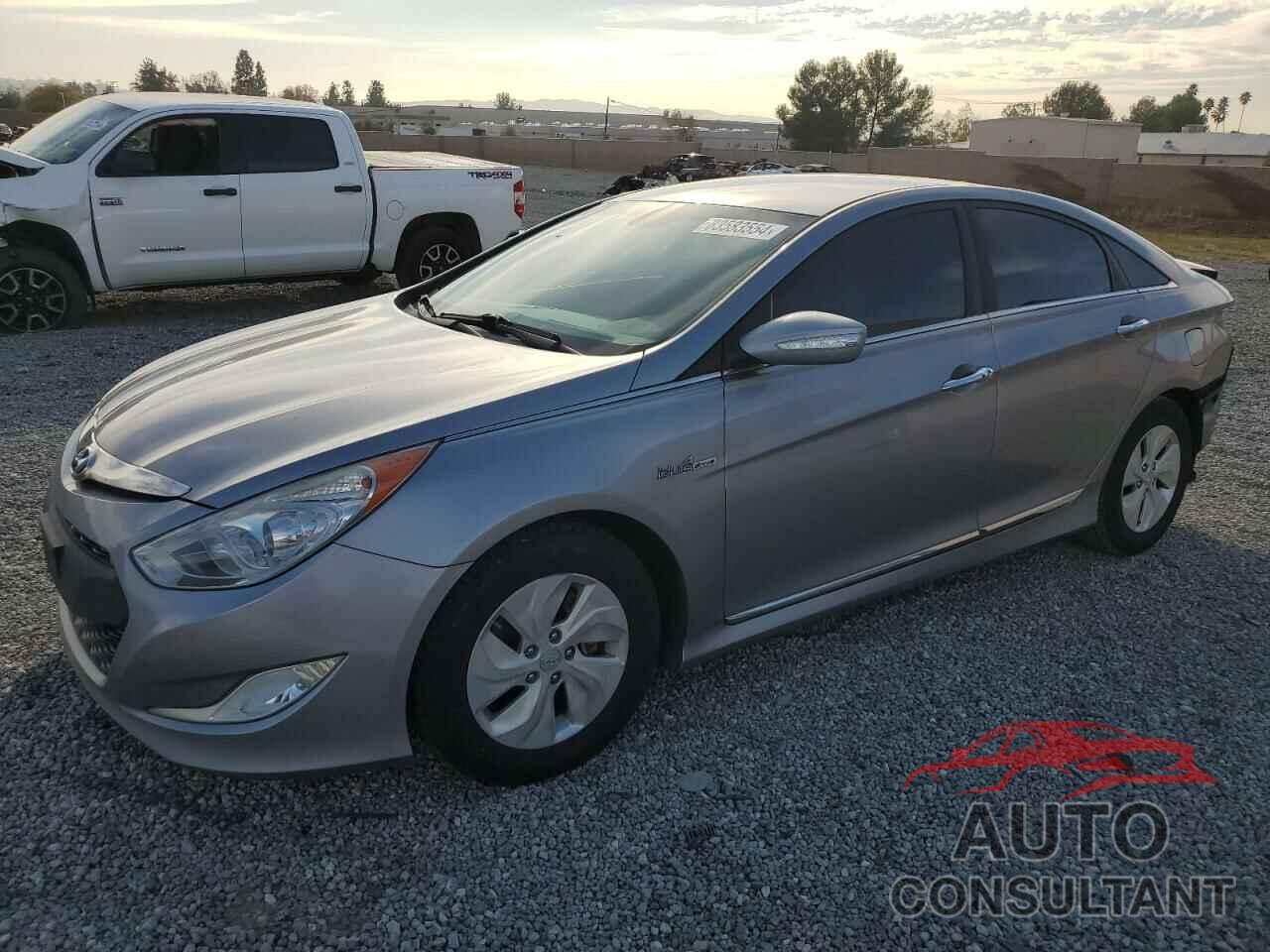 HYUNDAI SONATA 2015 - KMHEC4A42FA137803
