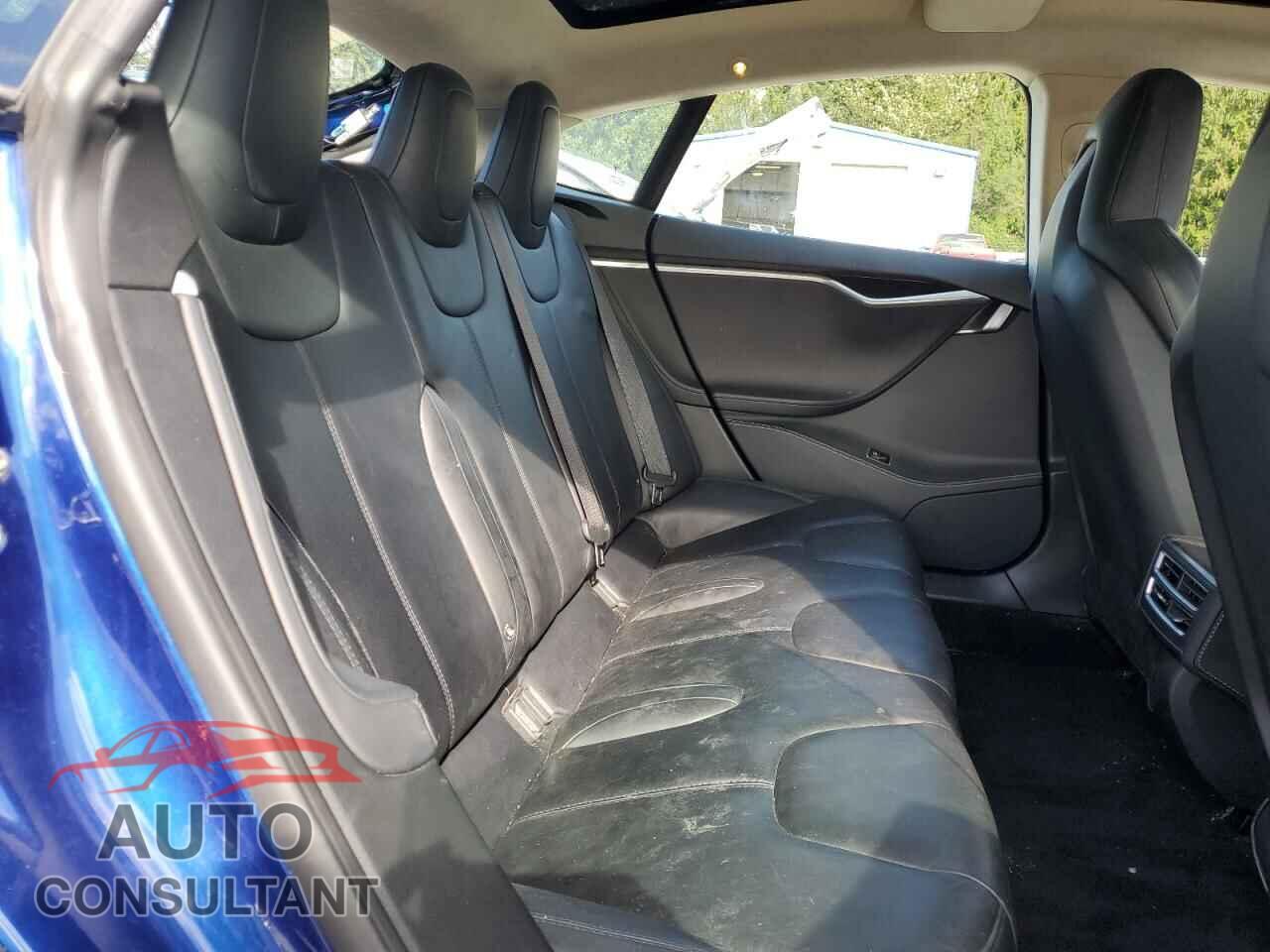 TESLA MODEL S 2015 - 5YJSA1E25FF106881