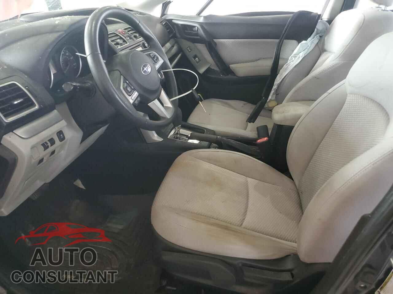 SUBARU FORESTER 2018 - JF2SJABC8JH614611