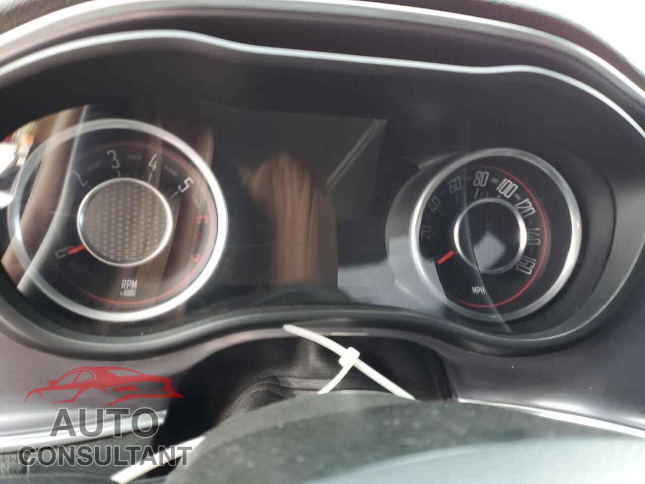 DODGE CHALLENGER 2015 - 2C3CDZAT0FH718123