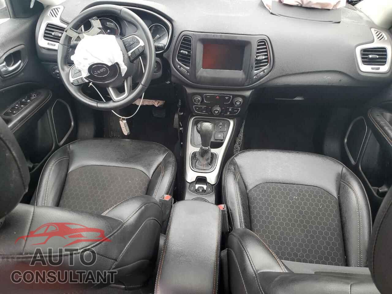 JEEP COMPASS 2018 - 3C4NJDBB5JT398688