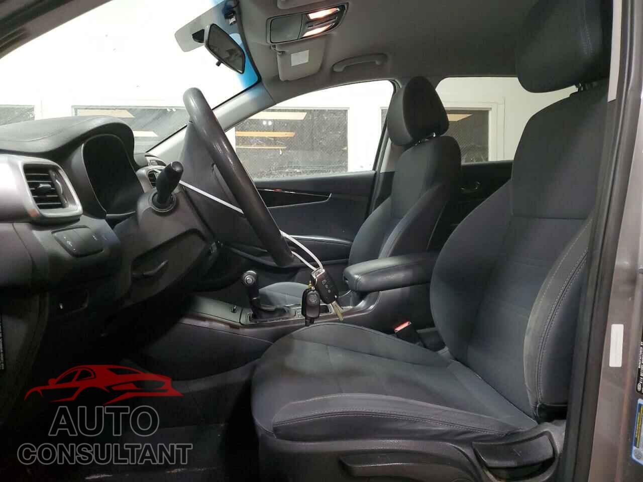 KIA SORENTO 2016 - 5XYPGDA56GG178575