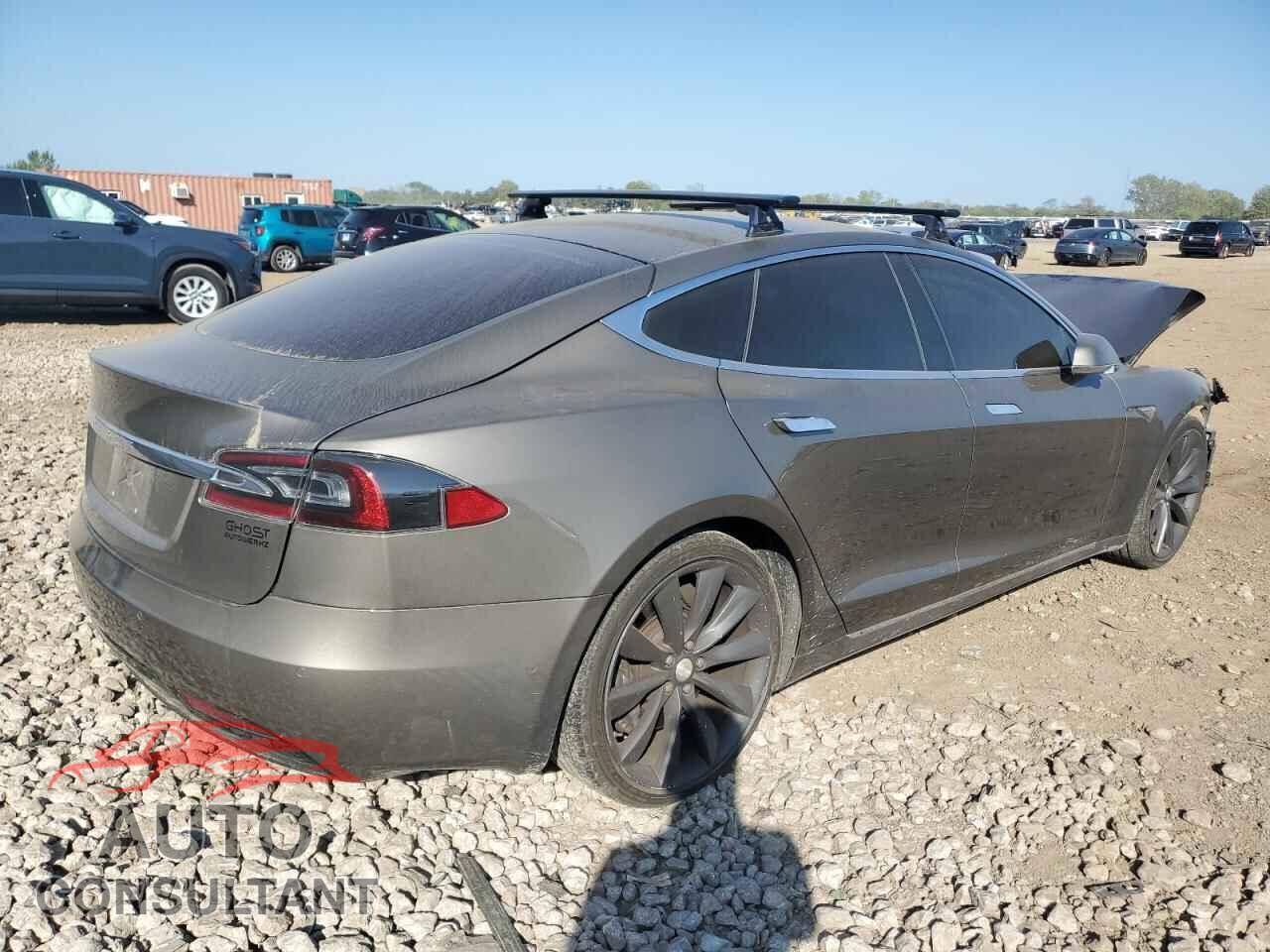 TESLA MODEL S 2016 - 5YJSA1E25GF137808