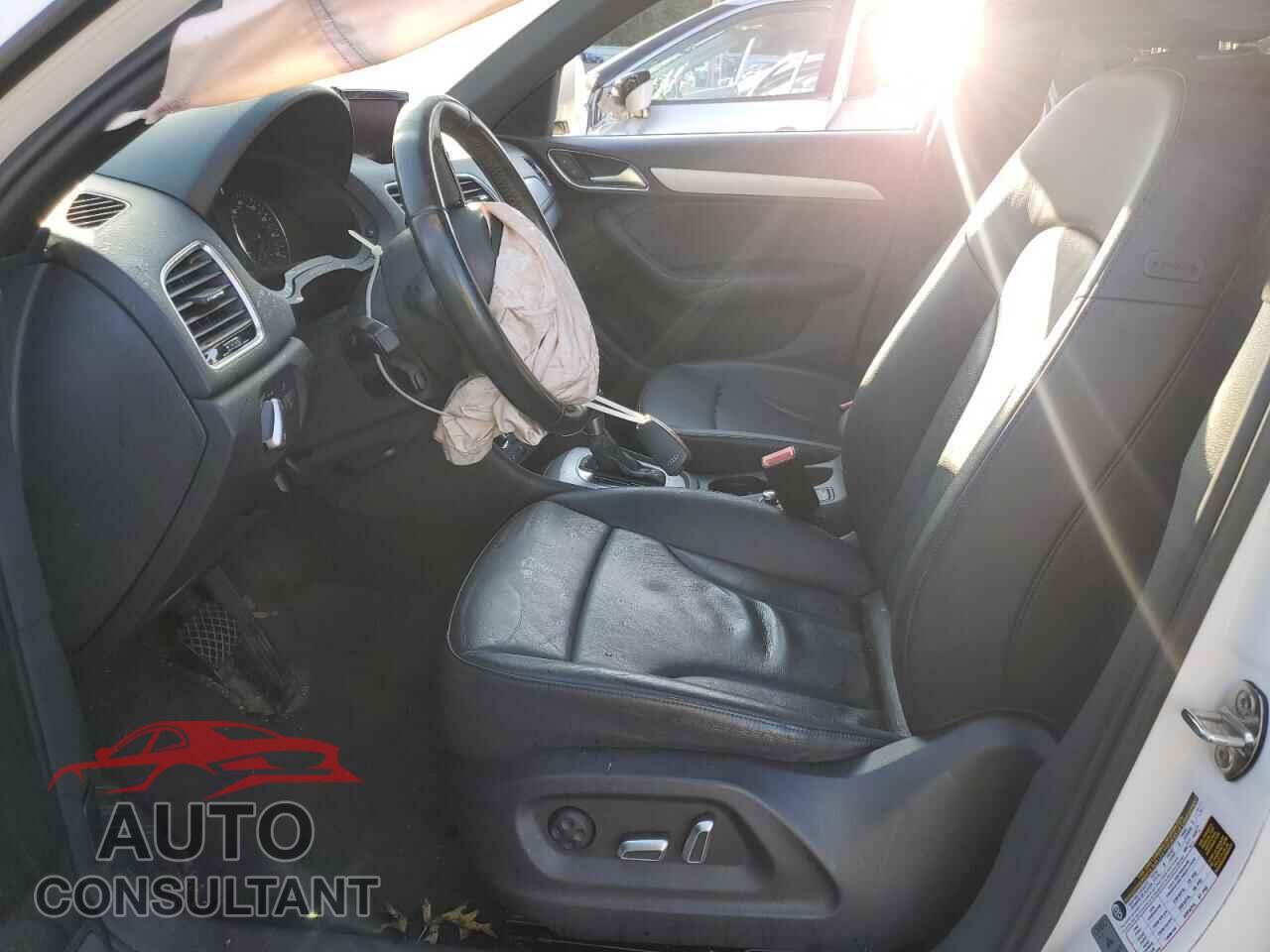 AUDI Q3 2017 - WA1ECCFS3HR006822