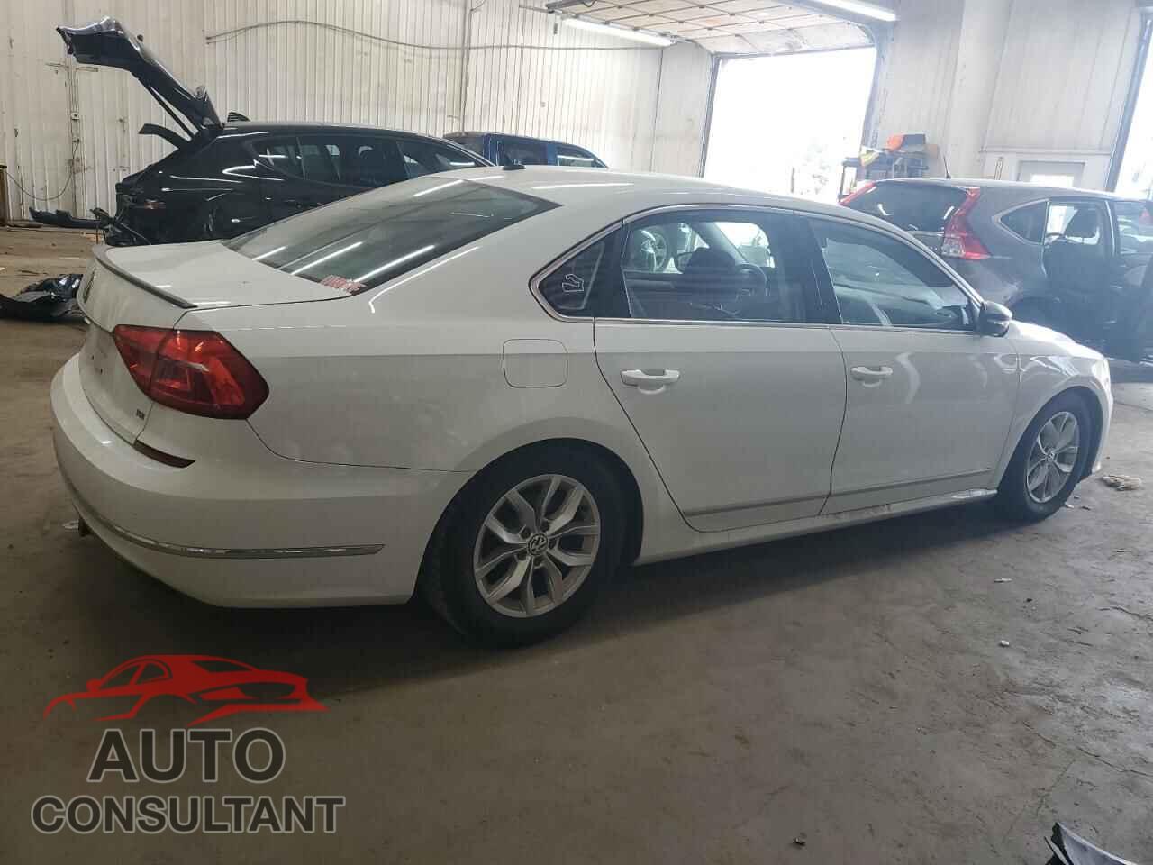 VOLKSWAGEN PASSAT 2016 - 1VWAS7A35GC034084
