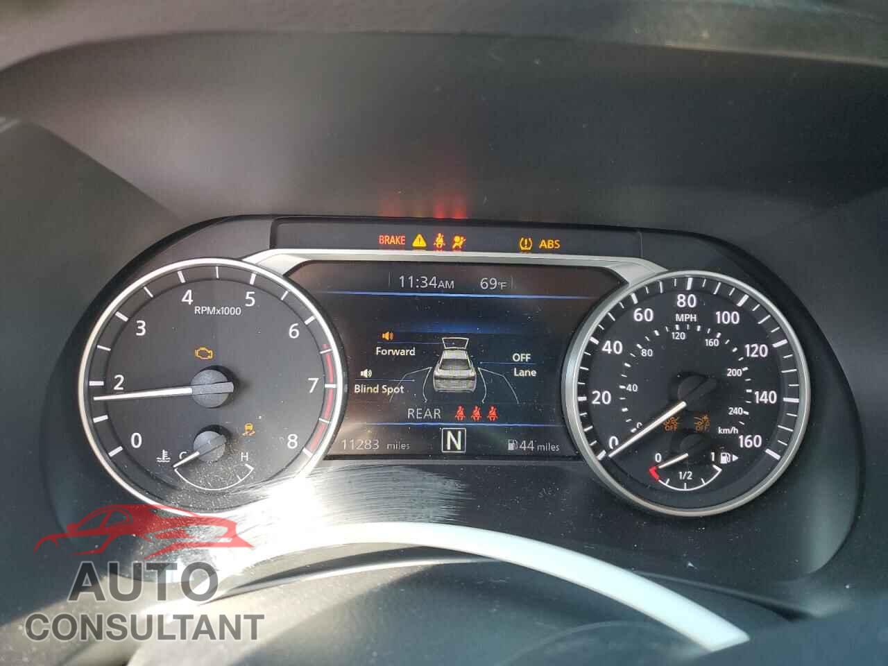 NISSAN SENTRA 2023 - 3N1AB8DV2PY304520