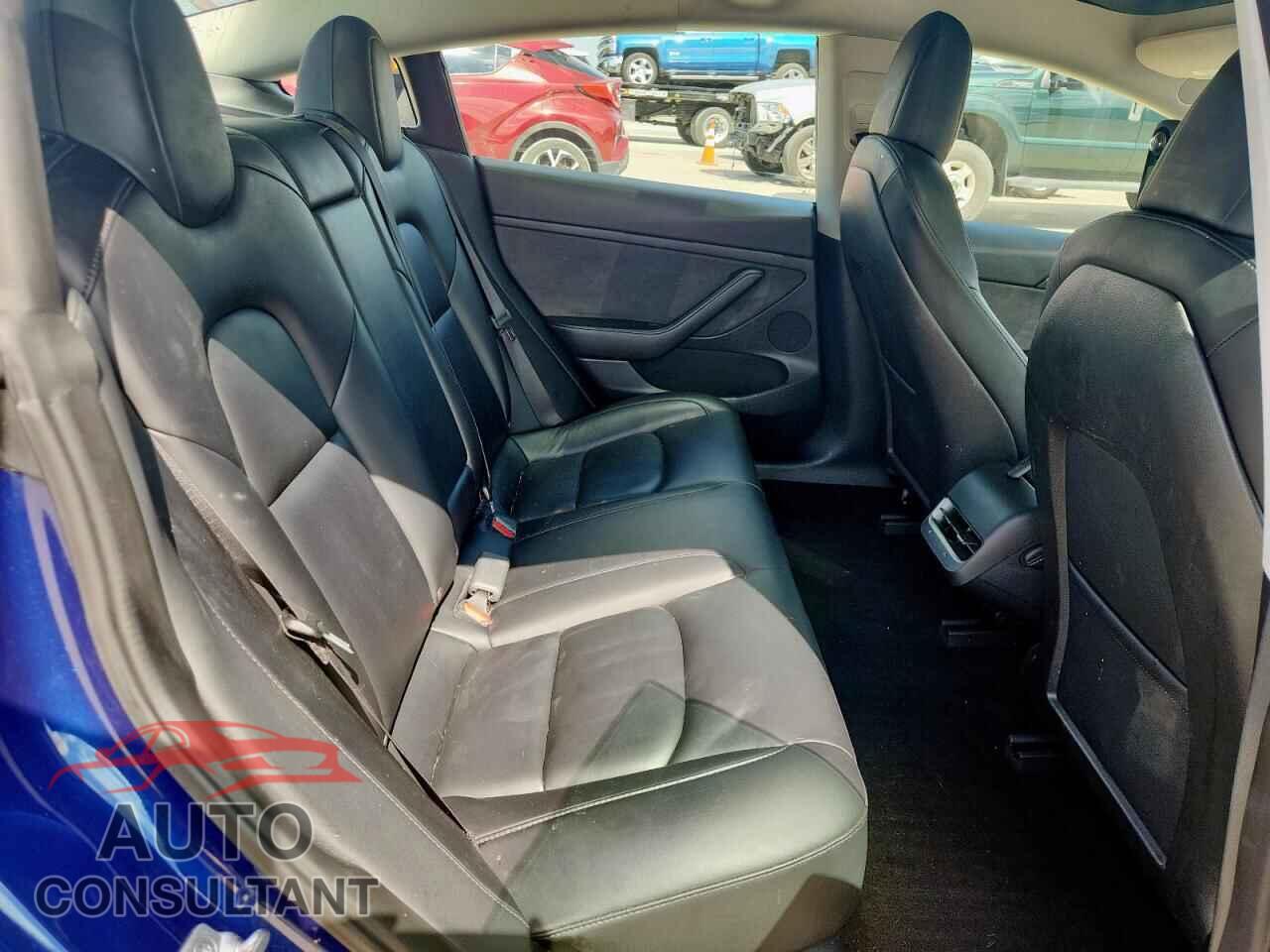 TESLA MODEL 3 2022 - 5YJ3E1EA6NF111361