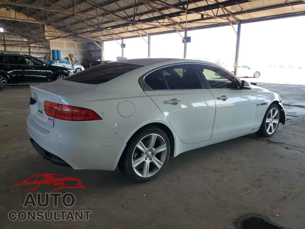 JAGUAR XE 2017 - SAJAE4BG5HA962650