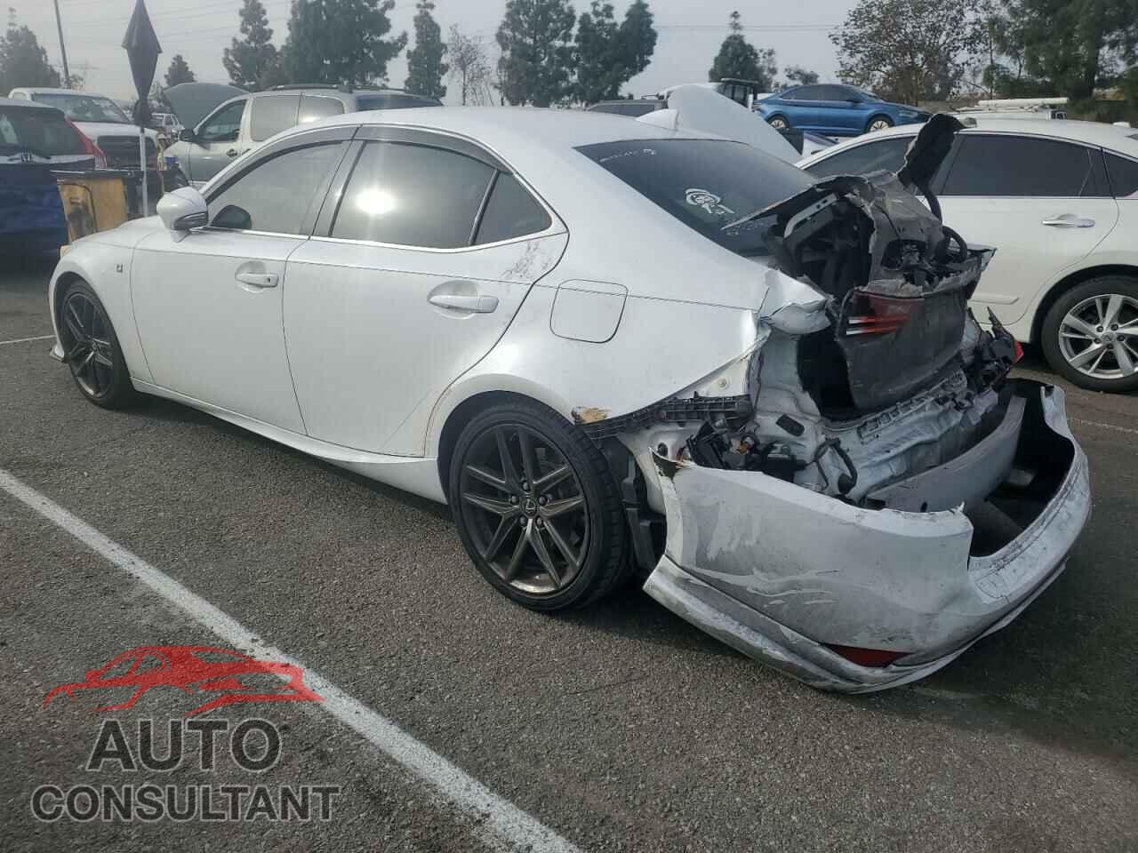 LEXUS IS 2014 - JTHBE1D24E5008977
