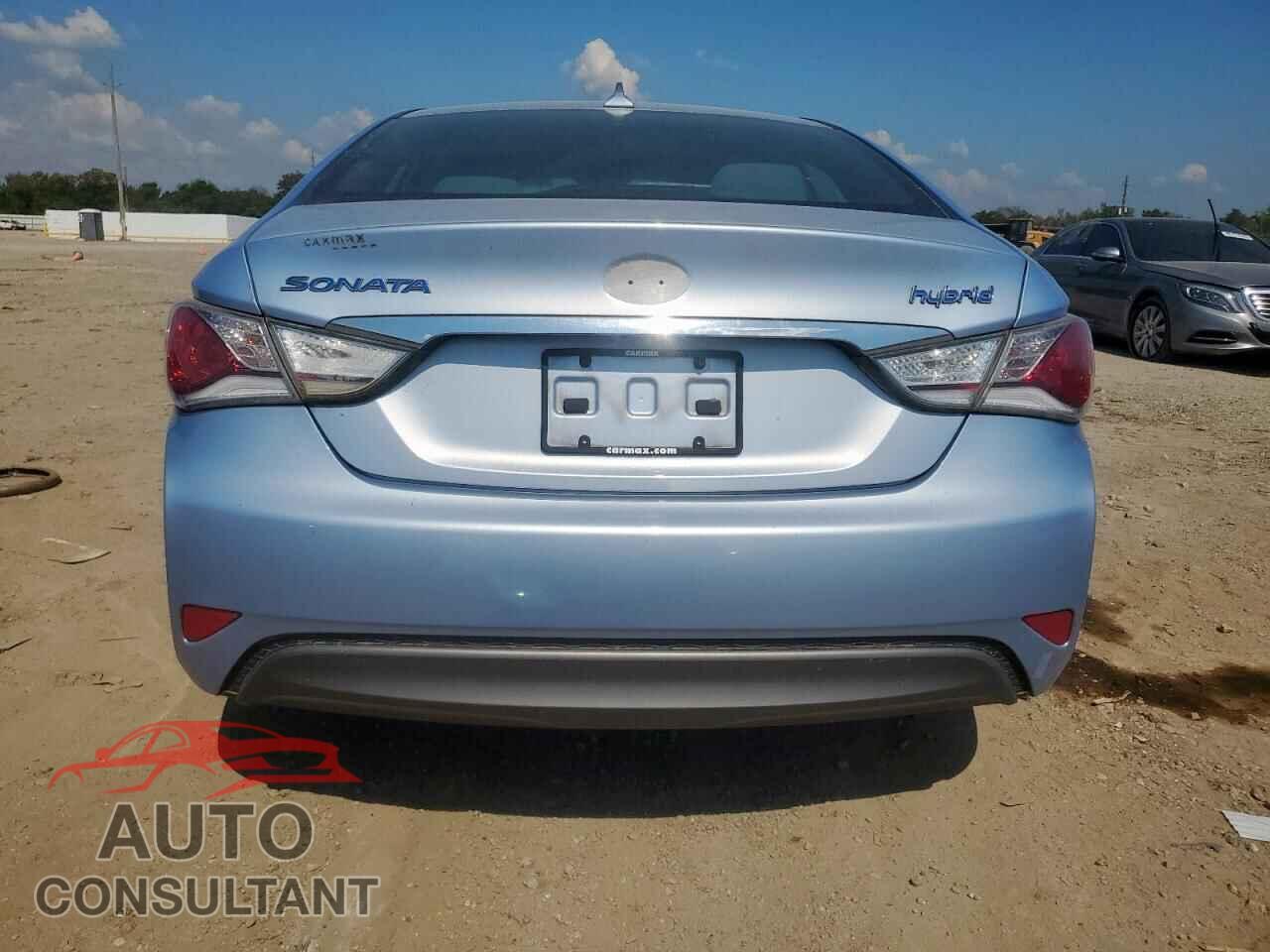 HYUNDAI SONATA 2013 - KMHEC4A42DA076546