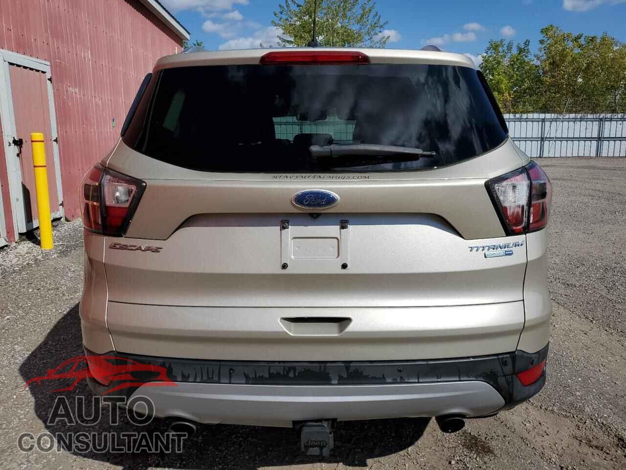 FORD ESCAPE 2017 - 1FMCU9J91HUB18657