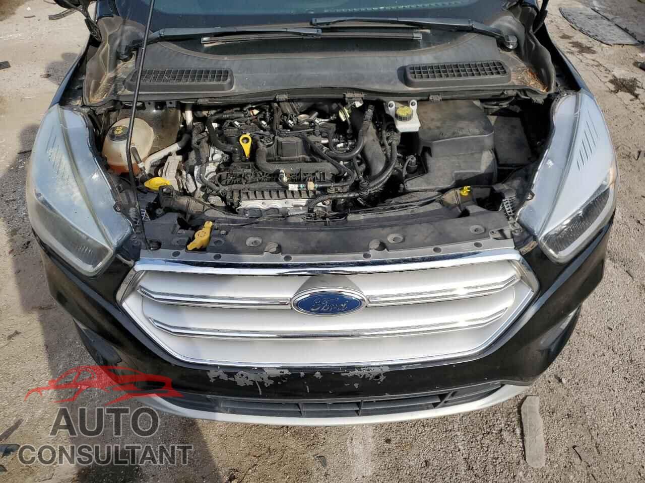FORD ESCAPE 2017 - 1FMCU9GD0HUE66395