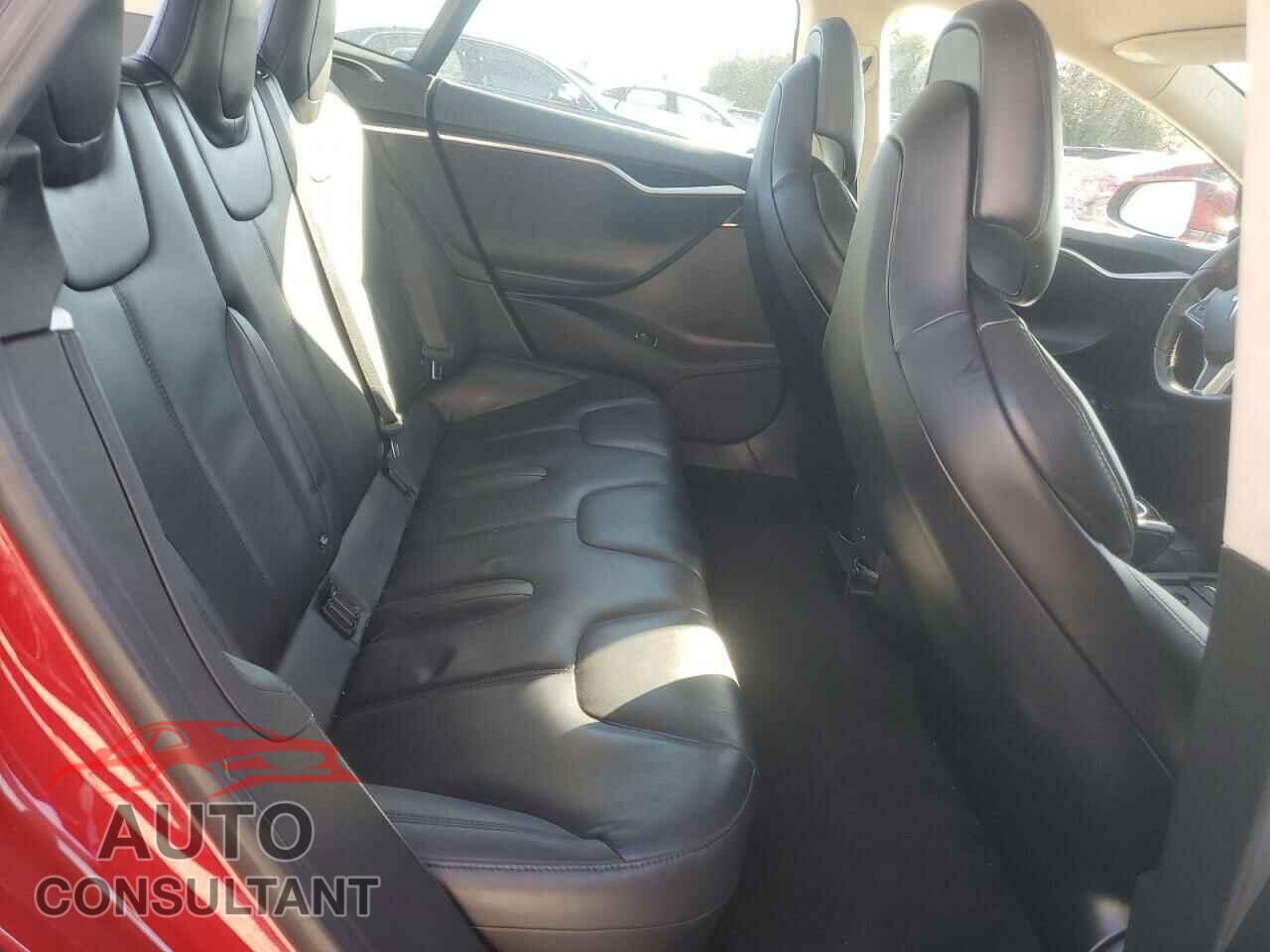 TESLA MODEL S 2017 - 5YJSA1E17HF180328