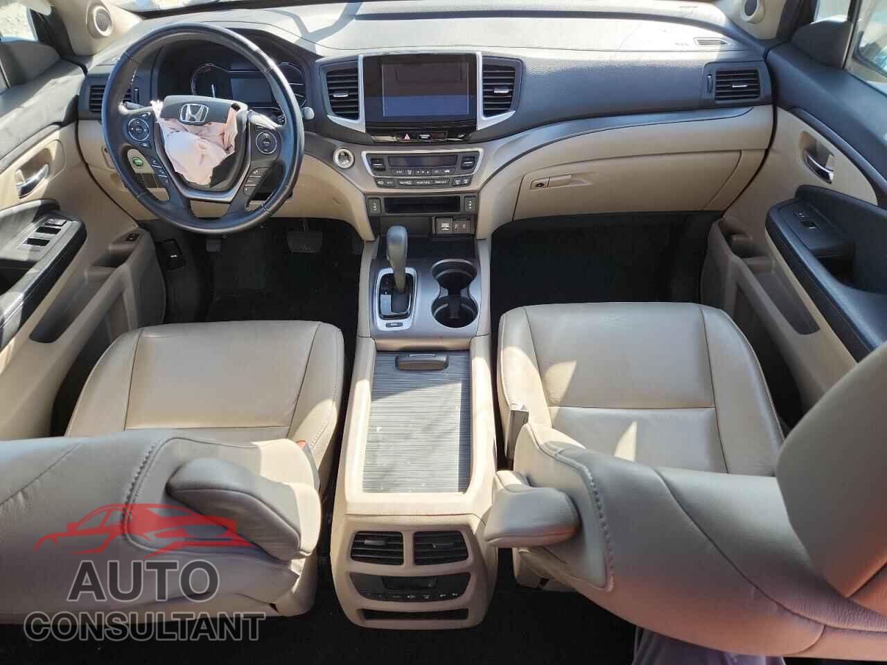 HONDA PILOT 2017 - 5FNYF5H5XHB030103