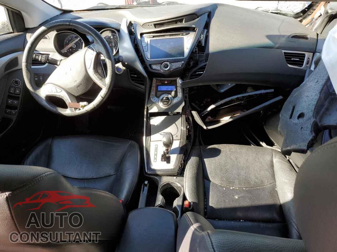 HYUNDAI ELANTRA 2013 - KMHDH4AE9DU772437