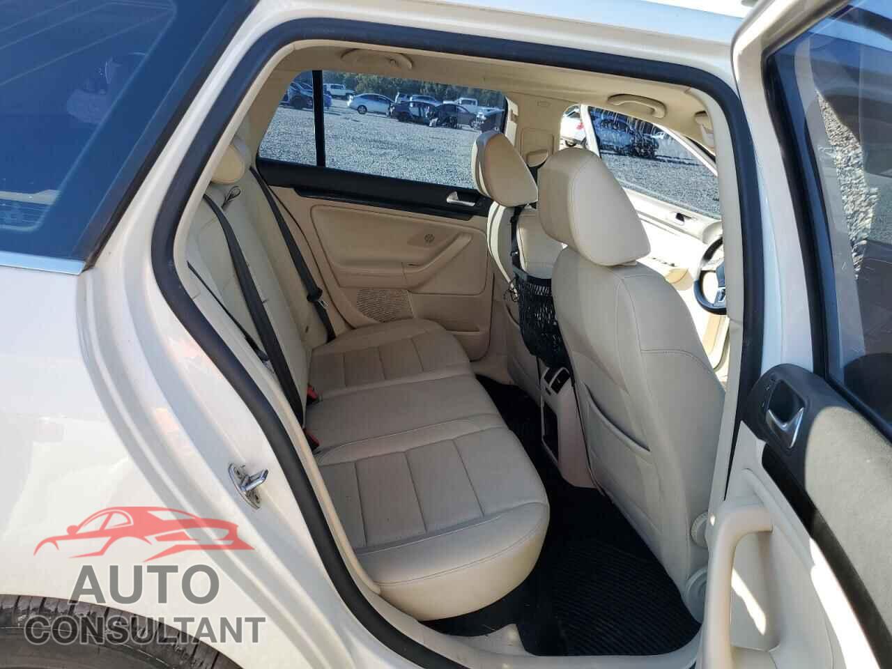 VOLKSWAGEN JETTA 2014 - 3VWML7AJ4EM605892