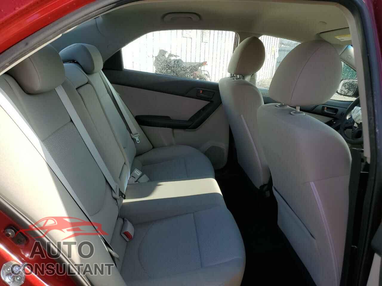 KIA FORTE 2011 - KNAFU4A26B5409824