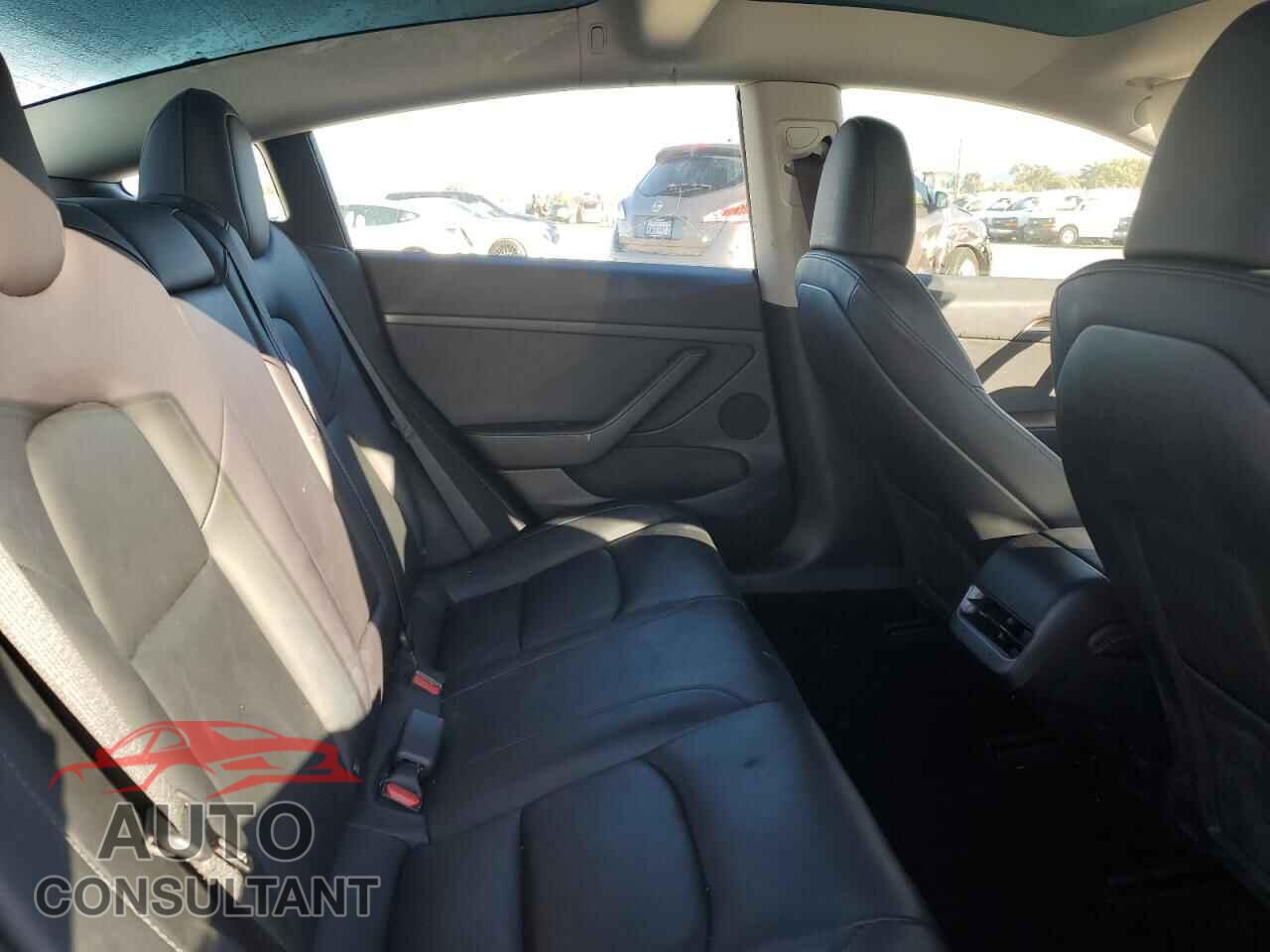 TESLA MODEL 3 2023 - 5YJ3E1EA4PF645770