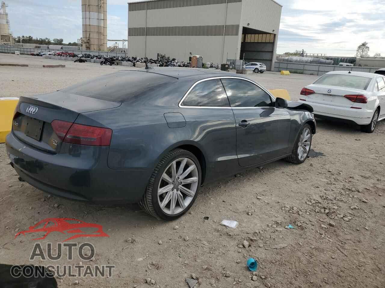 AUDI A5 2010 - WAULFAFRXAA078933