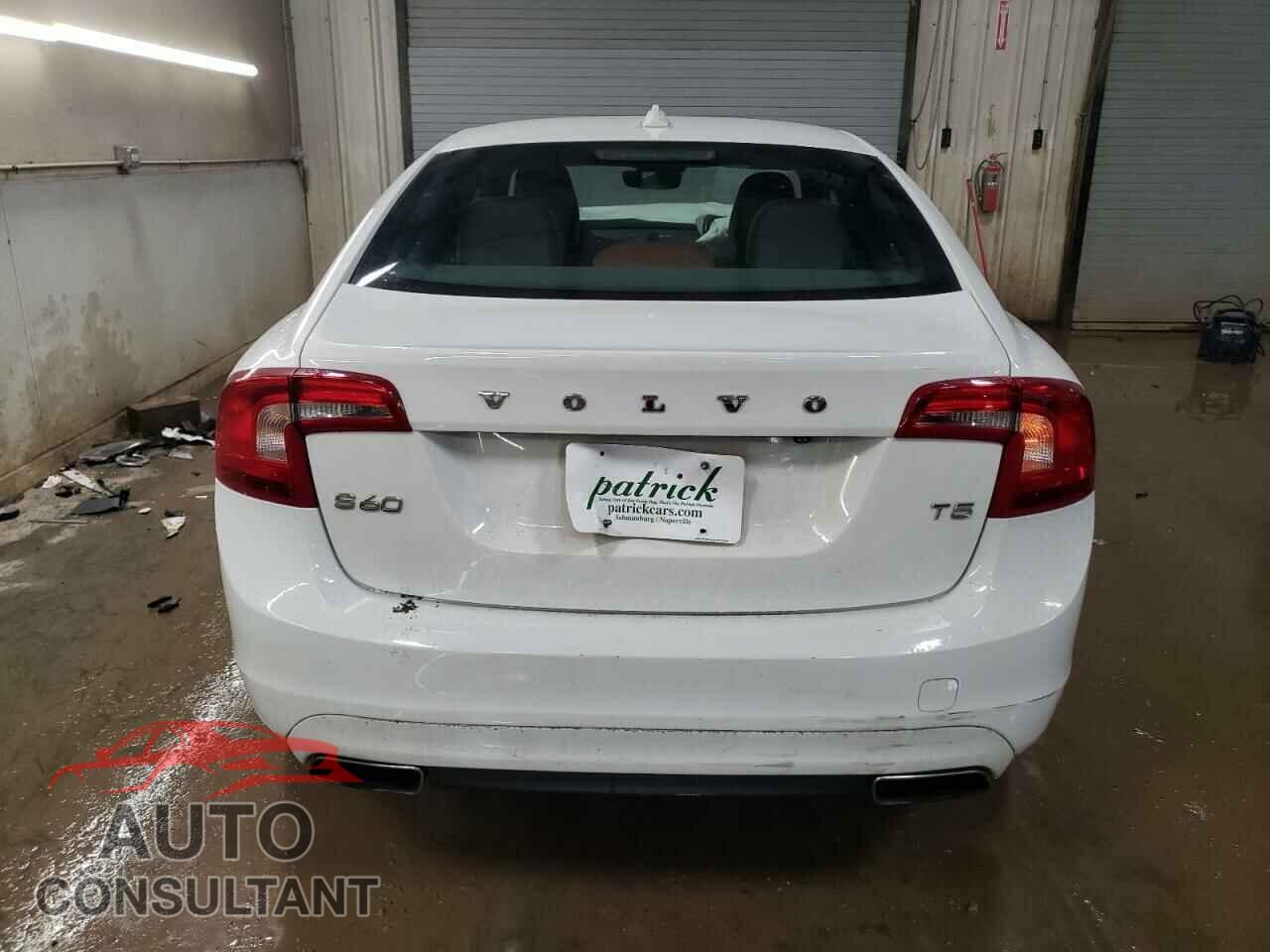 VOLVO S60 2015 - YV126MFK1F1342349