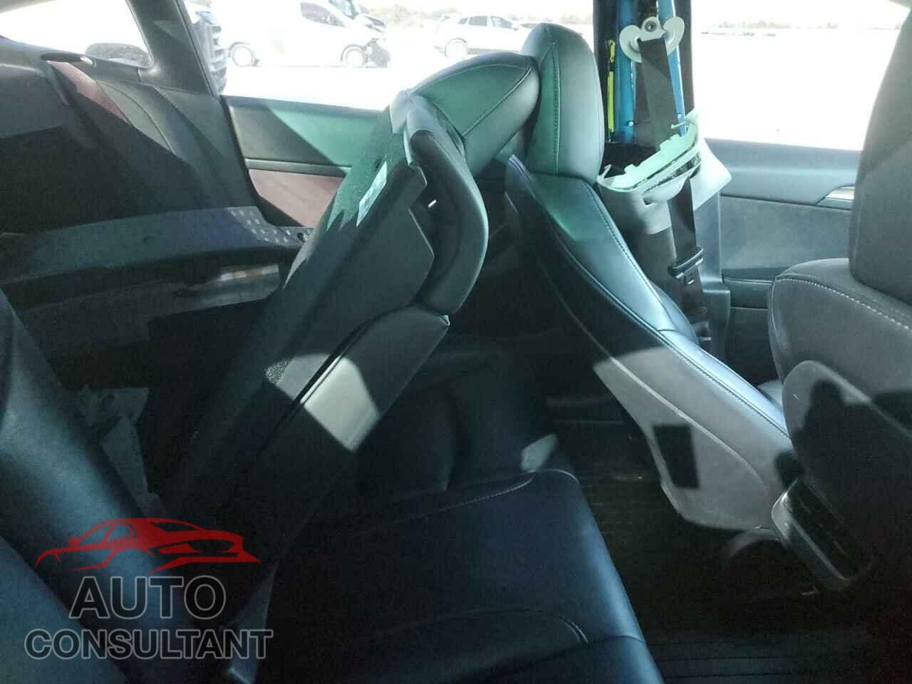 TESLA MODEL 3 2022 - 5YJ3E1EA8NF190855