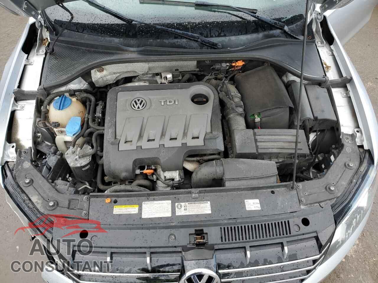VOLKSWAGEN PASSAT 2013 - 1VWBN7A31DC078073